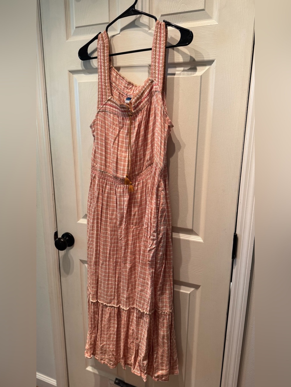 Women’s Old Navy Peach & Cream Plaid Ruffle Maxi Dress with Tassel Tie XL